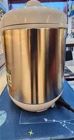 Nồi cơm điện nắp gài Kangaroo 1.8 lít KG18RC3
