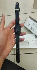 Apple Watch SE 2 GPS + Cellular 40mm viền nhôm dây cao su Đen