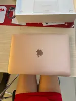 Máy tính xách tay Macbook Air 13 2020 M1/8GB/256GB SSD Vàng MGND3SA/A