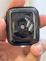 Đồng hồ thông minh Apple Watch SE GPS + Cellular 44mm viền nhôm Xám dây Nylong Đen MYF12VN/A
