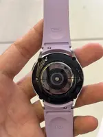Đồng Hồ Thông Minh Samsung Galaxy Watch5 Bluetooth 40mm Bạc (dây đeo tím)  - R900