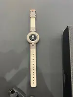 Đồng hồ thông minh Garmin Lily với dây da Dây da nâu