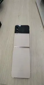 Điện Thoại Di Động Samsung Galaxy Z Flip4 5G 128GB Demo Vàng - F721