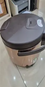 Nồi cơm điện tử Kangaroo 1.8 lít KG18DR7