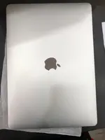 Máy tính xách tay MacBook Air 13 2020 M1/16GB/512GB SSD Bạc Z127