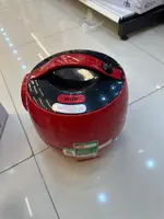 Nồi cơm nắp gài Kangaroo 1.2 lít KG822