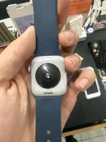 Apple Watch SE 2 GPS 40mm Viền nhôm bạc Dây cao su xanh cỡ S/M MRE13SA/A