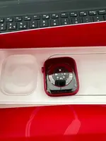 Đồng hồ thông minh Apple Watch Series 8 45mm GPS viền nhôm đỏ dây cao su MNP43VN/A