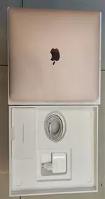 Máy tính xách tay Macbook Air 13 2020 M1/16GB/256GB SSD Vàng Z12A