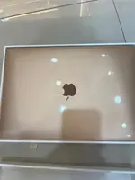 Máy tính xách tay Macbook Air 13 2020 M1/16GB/256GB SSD Vàng Z12A