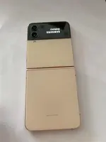 Điện Thoại Di Động Samsung Galaxy Z Flip4 5G 128GB Demo Vàng - F721