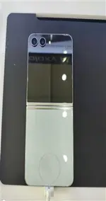 Điện thoại di động Samsung Galaxy Z Flip5 5G 256GB Demo Xanh SM-F731B