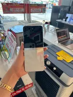 Điện thoại di động Samsung Galaxy Z Flip5 5G 256GB Demo Xanh SM-F731B