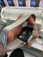 Đồng hồ thông minh Apple Watch Series 8 45mm GPS + Cellular viền thép bạc dây Milanese MNKJ3VN/A