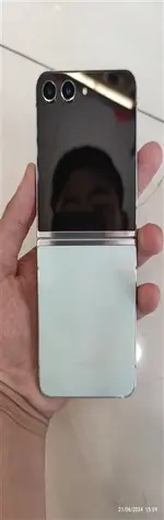 Điện thoại di động Samsung Galaxy Z Flip5 5G 256GB Demo Xanh SM-F731B