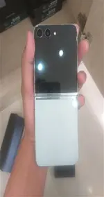 Điện thoại di động Samsung Galaxy Z Flip5 5G 256GB Demo Xanh SM-F731B