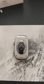 Đồng hồ thông minh Apple Watch Ultra 49mm viền Titanium dây Alpine Loop Vàng Medium MQFR3VN/A