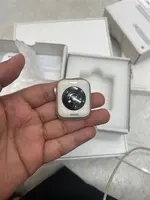 Đồng hồ thông minh Apple Watch SE 2 Demo 40mm GPS viền nhôm vàng 3K596PA/A