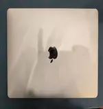 Máy tính xách tay Macbook Air 13 2020 M1/8GB/256GB SSD Vàng MGND3SA/A