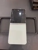 Điện thoại di động Samsung Galaxy Z Flip5 5G 256GB Demo Xanh SM-F731B