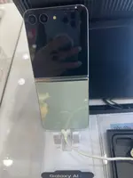 Điện thoại di động Samsung Galaxy Z Flip5 5G 256GB Demo Xanh SM-F731B