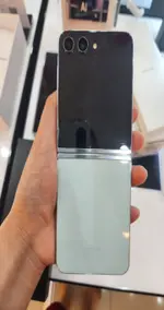Điện thoại di động Samsung Galaxy Z Flip5 5G 256GB Demo Xanh SM-F731B