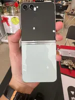 Điện thoại di động Samsung Galaxy Z Flip5 5G 256GB Demo Xanh SM-F731B
