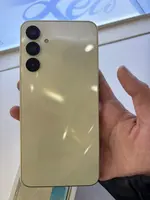 Điện thoại Samsung Galaxy A16 5G 8GB 128GB Vàng SM-A166 Demo