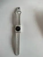 Đồng hồ Apple Watch SE 2 GPS 40mm Viền nhôm Dây cao su cỡ S/M Vàng MR9U3SA/A