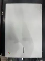 Máy tính xách tay Samsung Galaxy Chromebook Go XE340XDA-KA1VN N4500/4GB/32GB/14"HD/Win11 Pro_Bạc