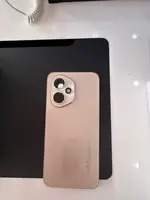Điện thoại Honor 400 5G 12GB 256GB Vàng Demo
