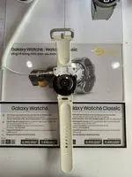 Đồng Hồ Thông Minh Samsung Galaxy Watch6 Bluetooth 40mm Demo Vàng SM-R930
