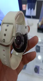 Đồng Hồ Thông Minh Samsung Galaxy Watch6 Bluetooth 40mm Demo Vàng SM-R930