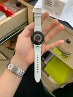 Đồng Hồ Thông Minh Samsung Galaxy Watch6 Classic Bluetooth 43mm Demo Bạc SM-R950