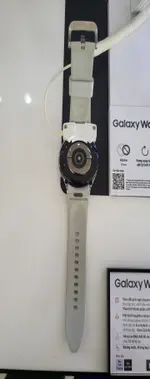 Đồng Hồ Thông Minh Samsung Galaxy Watch6 Classic Bluetooth 43mm Demo Bạc SM-R950