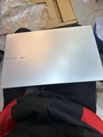Máy tính xách tay Asus Vivobook X1504ZA-NJ517W i5-1235U/16GB/512GB/15.6" FHD/Win11_Bạc