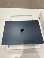 Máy tính Macbook Air 15 M4 2025 10CPU/10GPU/16GB/256GB Đêm Xanh Thẳm MW1L3SA/A