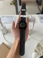 Đồng hồ Apple Watch Series 10 GPS 46mm Viền Nhôm Đen Bóng Dây Cao Su S/M Demo 3N496PA/A