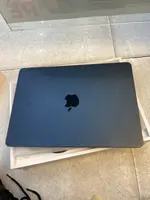 Máy tính xách tay Macbook Air M2 13 2022 8CPU 8GPU/8GB/256GB Xanh đen MLY33SA/A