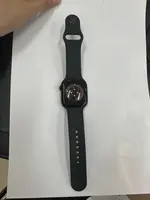 Đồng hồ Apple Watch Series 10 GPS 46mm Viền Nhôm Đen Bóng Dây Cao Su S/M Demo 3N496PA/A