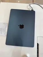 Máy tính Macbook Air M3 13 2024 8CPU 8GPU/8GB/256GB Xanh Đen MRXV3SA/A