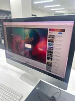 Máy tính iMac 21.5 4K 3.0GHz quad‑core Intel Core i5/8GB/1TB/RP 555 MNDY2SA/A