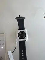 Đồng hồ Apple Watch Series 10 GPS 46mm Viền Nhôm Đen Bóng Dây Cao Su S/M Demo 3N496PA/A
