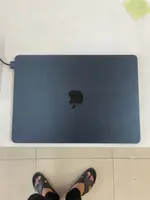 Máy tính xách tay Macbook Air M2 13 2022 8CPU 8GPU/8GB/256GB Xanh đen MLY33SA/A