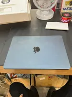 Máy tính xách tay Macbook Air M2 13 2022 8CPU 8GPU/8GB/256GB Xanh đen MLY33SA/A