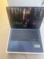 Máy tính Macbook Air M3 13 2024 8CPU 8GPU/8GB/256GB Xanh Đen MRXV3SA/A