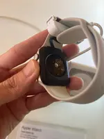 Đồng hồ thông minh Apple Watch SE 2 Demo 40mm GPS viền nhôm vàng 3K596PA/A
