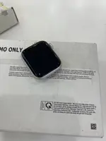 Đồng hồ thông minh Apple Watch SE 2 Demo 40mm GPS viền nhôm vàng 3K596PA/A