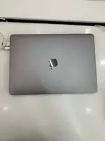 Máy tính xách tay Macbook Pro M2 13 2022 8CPU 10GPU/8GB/256GB Xám MNEH3SA/A