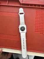 Đồng hồ thông minh Apple Watch SE 2 Demo 40mm GPS viền nhôm vàng 3K596PA/A